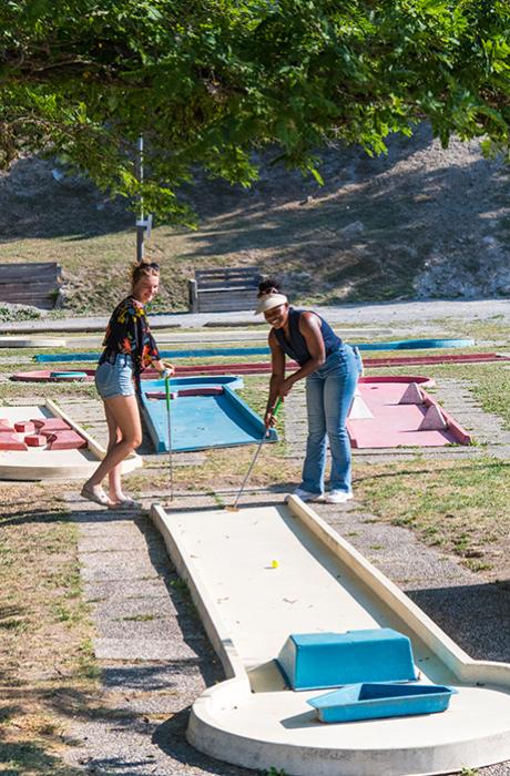 Campingplatz Baie de la Chapelle Chorges Alpes-du-Sud Lac de Serre-Ponçon