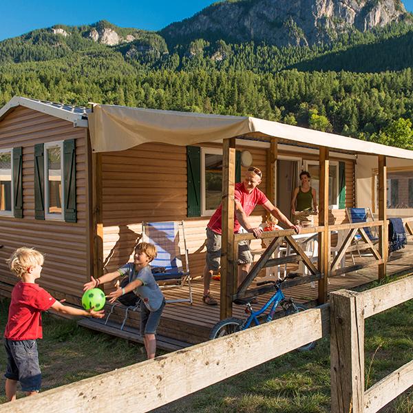 Campingplatz Le Courounba Les Vigneaux Alpes du Sud