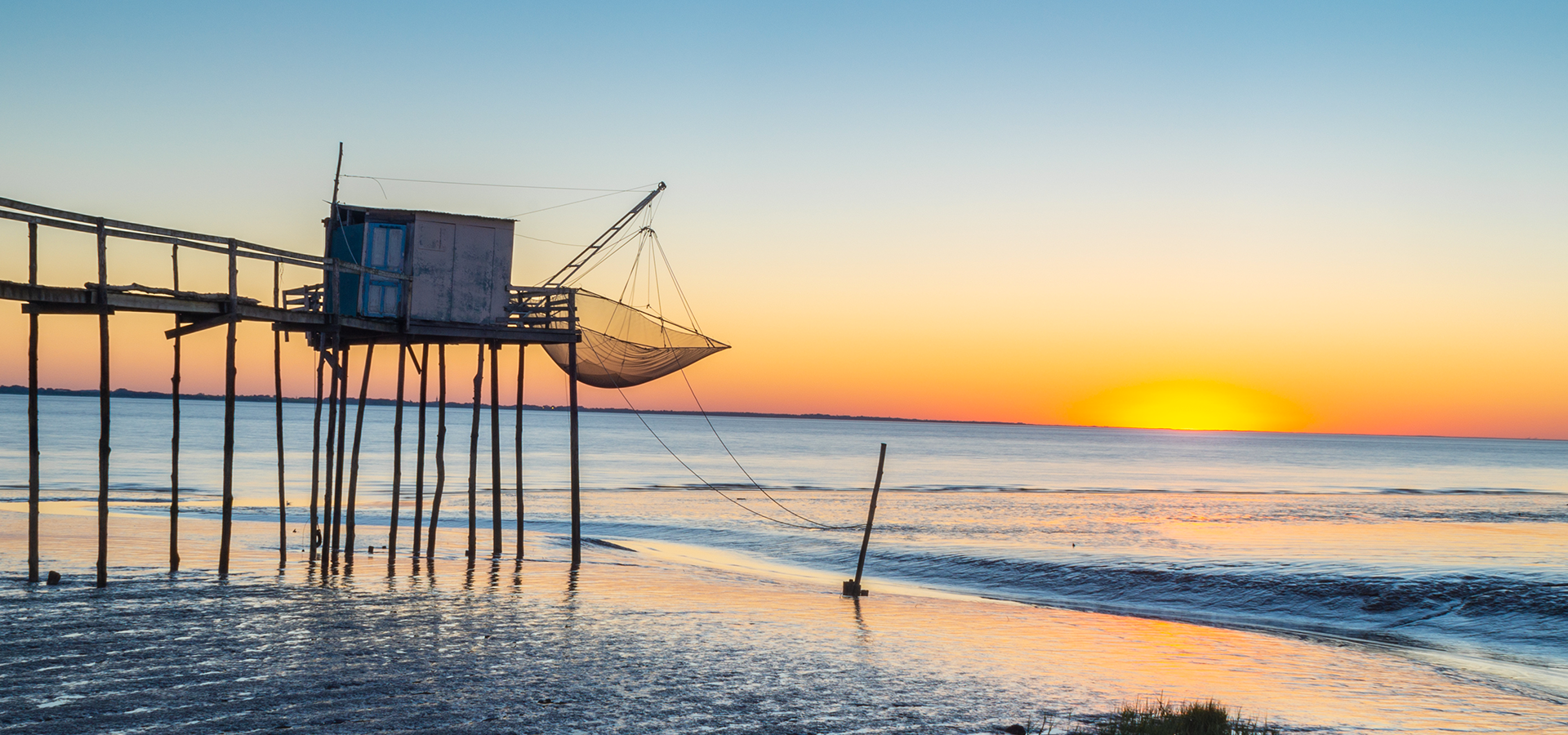 Strand der Charente-Maritime im Sonnenuntergang