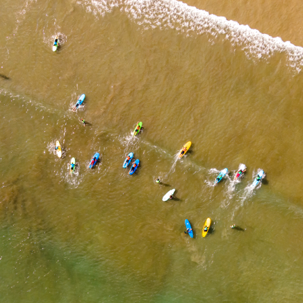 SURFEN AUS DER VOGELPERSPEKTIVE