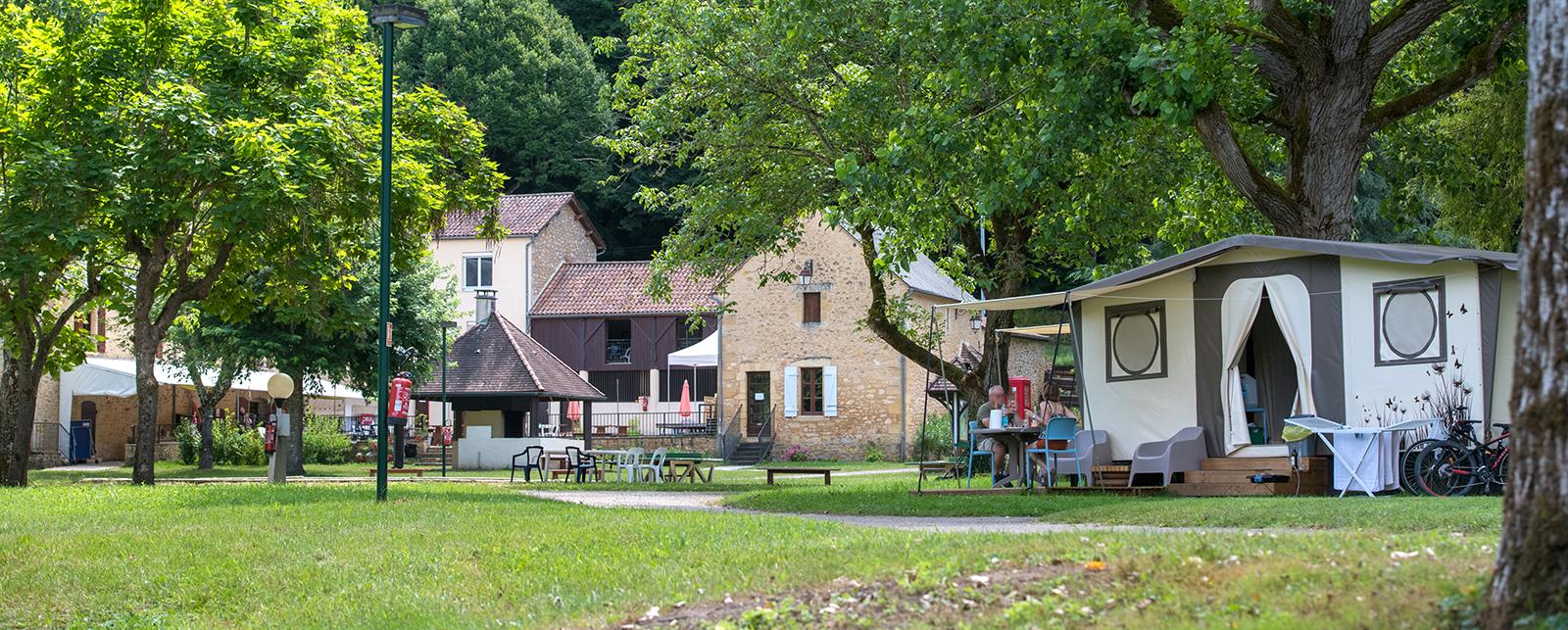 Campingplatz Les Rives de la Dordogne Domme Nouvelle Aquitaine